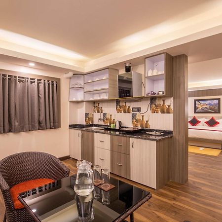 Hotel Wawa Катманду Екстер'єр фото