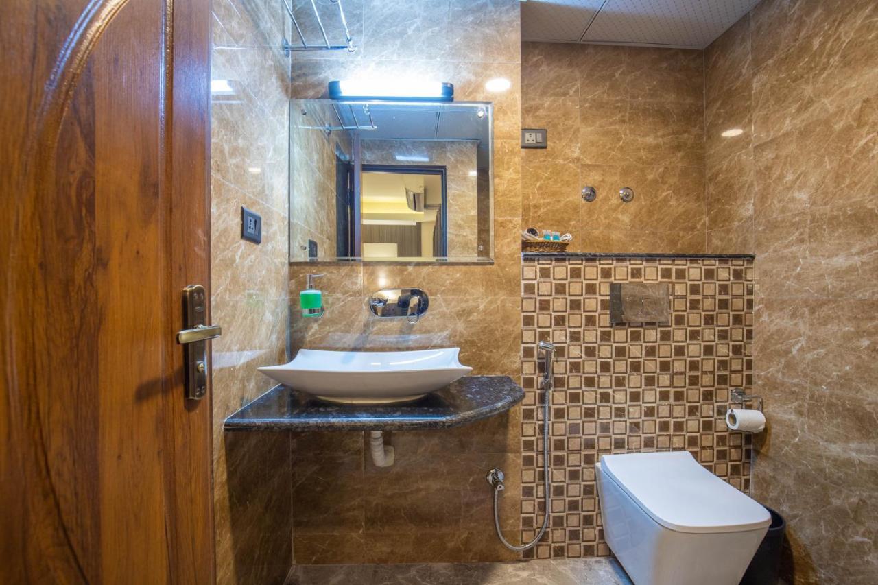 Hotel Wawa Катманду Екстер'єр фото