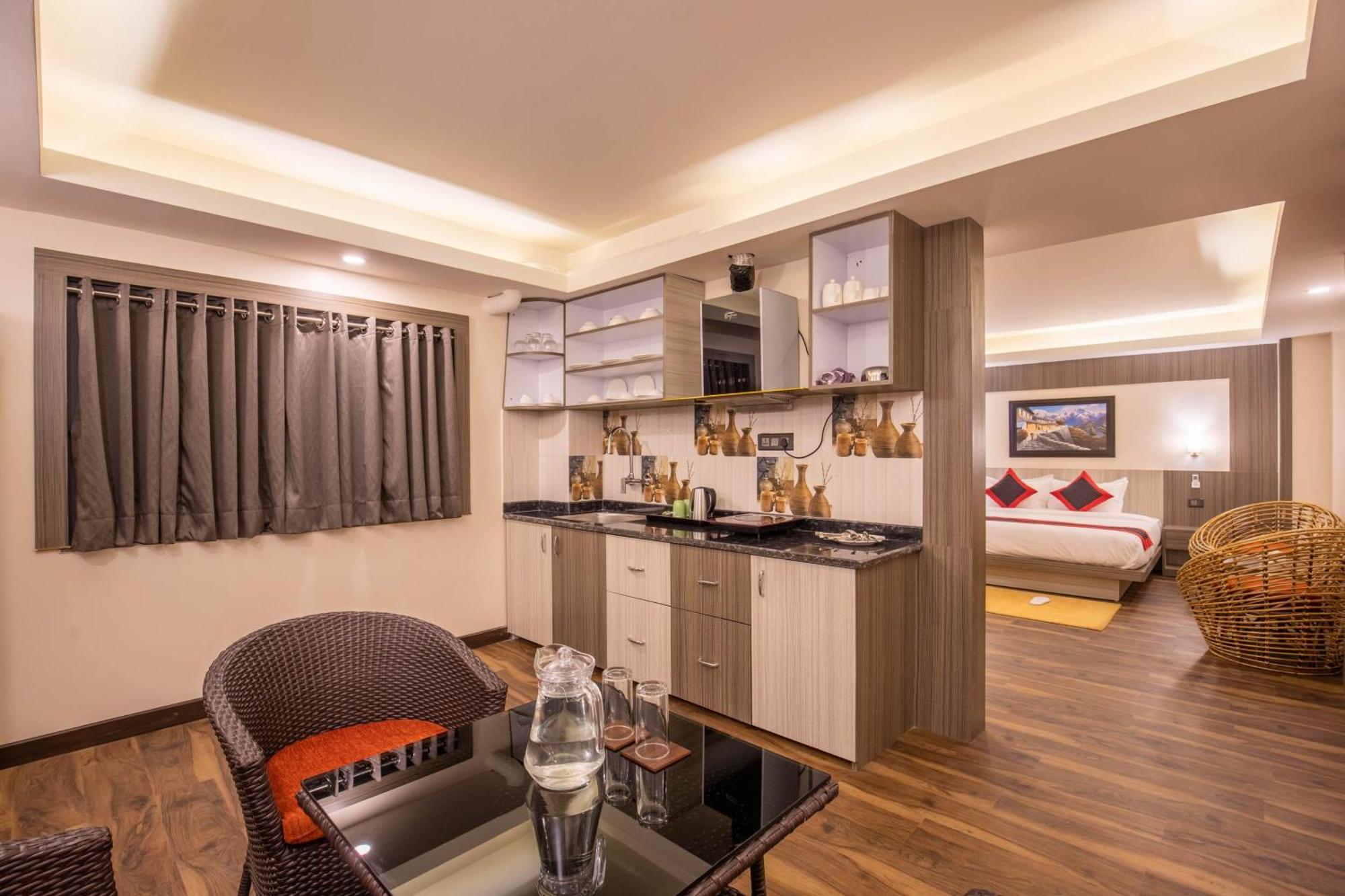 Hotel Wawa Катманду Екстер'єр фото