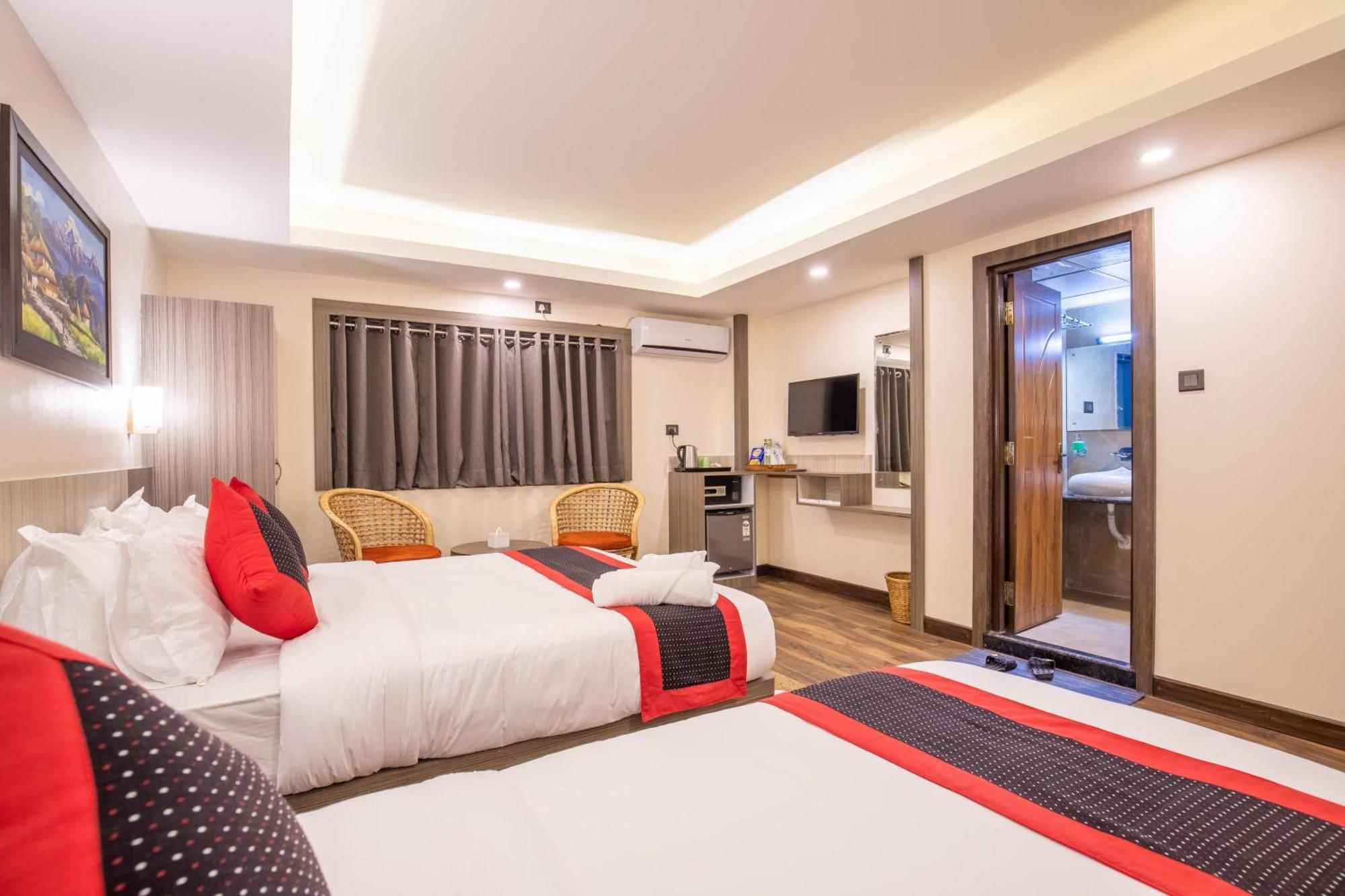 Hotel Wawa Катманду Екстер'єр фото